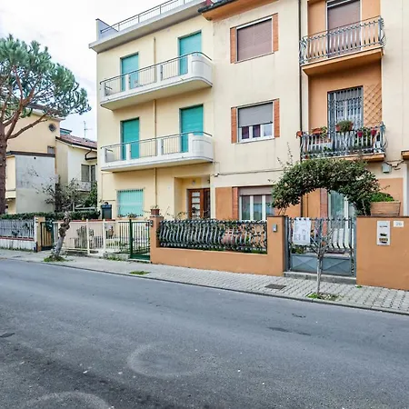 Roomy With Balconies Appartement *