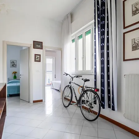 Apartment Roomy With Balconies