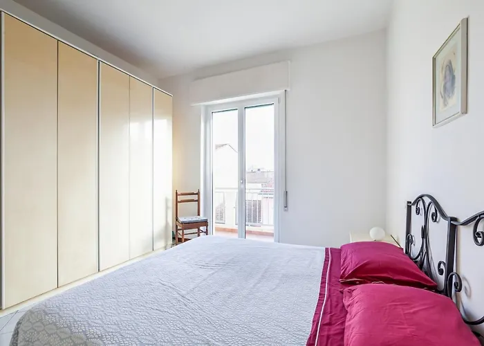 Apartmán Guesthost - Roomy With Balconies Viareggio